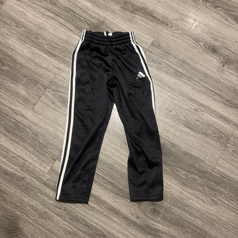 Kids adidas size 8 Black Joggers